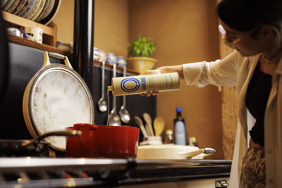 Pomace olive oil 1 liter can